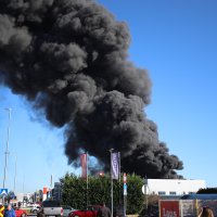 Požar u skladištu guma u Sv. Nedelji