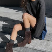 Zara: Niske čizme od brušene kože