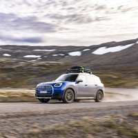 MINI Countryman SE ALL4 na Islandu