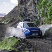 MINI Countryman SE ALL4 na Islandu