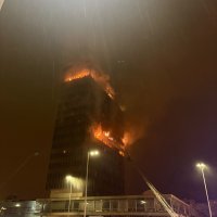 Gori Vjesnikov neboder - uživo s mjesta