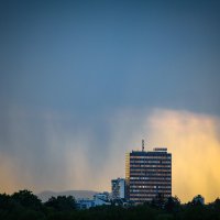 Vjesnikov neboder prije velikog požara