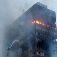 Zagreb: Nastavlja se gašenje Vjesnikovog nebodera, teška noć iza vatrogasaca