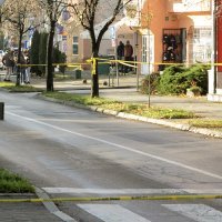 Veliki broj ulica u Kalesiji ograđen policijskom trakom nakon pokušaja pljačke i pucnjave