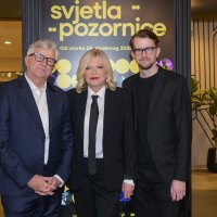 Dubravko Merlić i Željka Ogresta sa sinom Matejem