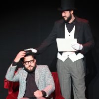 Premijera predstave 'Uza skale, niza skale'