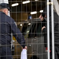 Privođenje uhićenih povezanih sa slučajem bolnice u Jankomiru