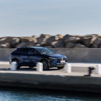 Toyota bZ4X FWD Deep Blue Metalik