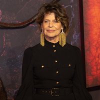 Linda Hamilton