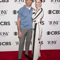 Hugh Jackman i Sutton Foster