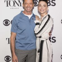 Hugh Jackman i Sutton Foster