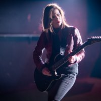 Fronta feat. Alen Vitasović - Ljubav i revolucija