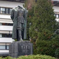 Odrezana glava na kipu Josipa Broza Tita u Velenju