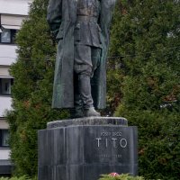 Odrezana glava na kipu Josipa Broza Tita u Velenju