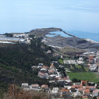 Dugi Rat: Ostaci bivše tvornice ferolegura