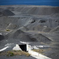 Dugi Rat: Ostaci bivše tvornice ferolegura