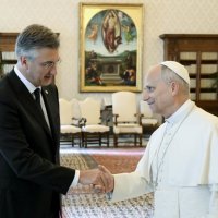 Plenković se sastao s Papom