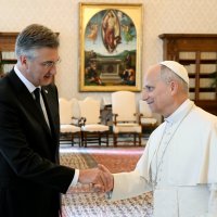 Plenković se sastao s Papom
