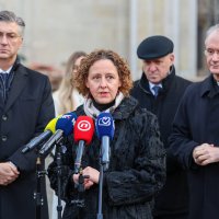 Andrej Plenković i mons. Dražen Kutleša obišli i razgledali obnovljenu unutrašnjost katedrale