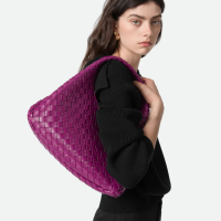 Torba Campana modne kuće Bottega Veneta