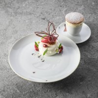 Erdbeere & Opalys  Restaurant JAN © Pieter D'Hoop