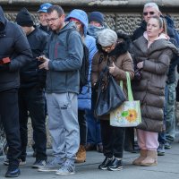 Redovi ispred HNB-a u Jurišićevoj radi zamjene kovanica kuna u eure
