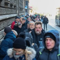 Redovi ispred HNB-a u Jurišićevoj radi zamjene kovanica kuna u eure