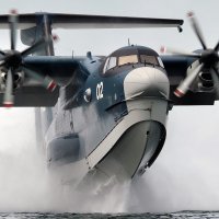 Japanski hidroavion tipa US-2 pri polijetanju