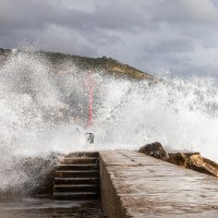 Jugo i veliki valovi u Dubrovniku