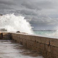Jugo i veliki valovi u Dubrovniku