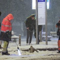 ZET-ovci brenerom odmrzavali tračnice