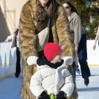 Antonija Sandrić s djecom na klizanju