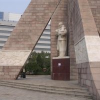 Još jedan spomenik potresu u Tangshanu