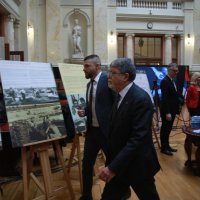 Tonino Picula na izložbi o Jasenovcu u Beogradu