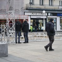 Postavljanje bine na glavnom Trgu gdje će biti organiziran doček rukometaša