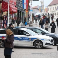 Policija na Trgu bana Jelačića