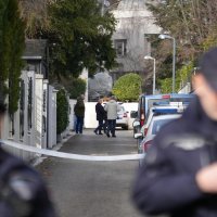 Na kuću Zdravka Čolića na Dedinju bačena je bomba