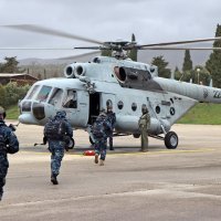 Budući hrvatski marinci na uvježbavanju zračnog desanta