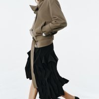 Zara - asimetrična suknja s volanima