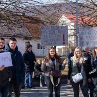 Korenica: Prosvjed protiv migrantskog centra u Željavi