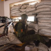 Proruski pobunjenik na položaju u Donjecku