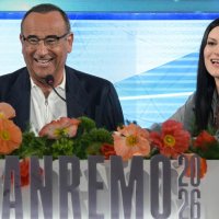Carlo Conti i Laura Pausini