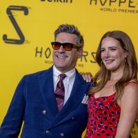 Jon Hamm i Anna Osceola