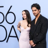 Dove Cameron i Avan Jogia