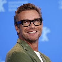 Simon Baker