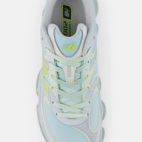 New Balance Abzorb 2000