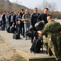 Ročnici na početku temeljnog vojnog osposobljavanja