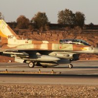 Izraelski F-16I Sufa polazi na misiju protiv Hamasa
