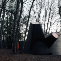 House for the Poem of the Right Angle