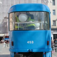 Na Trgu postavljen tramvaj koji će se pretvoriti u svjetleću vremensku kapsulu